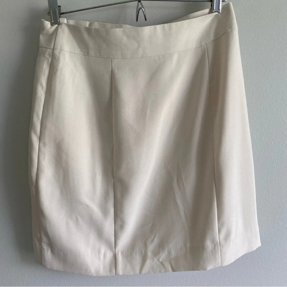 BANANA Republic  Cream and Black Mini Skirt Size 2 - Picture 6 of 11